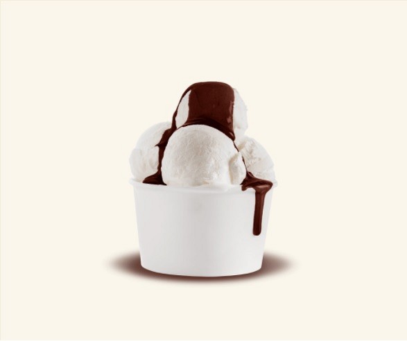 Čokolada je med slaščičarji in sladoledarji priljubljena tudi kot toping.